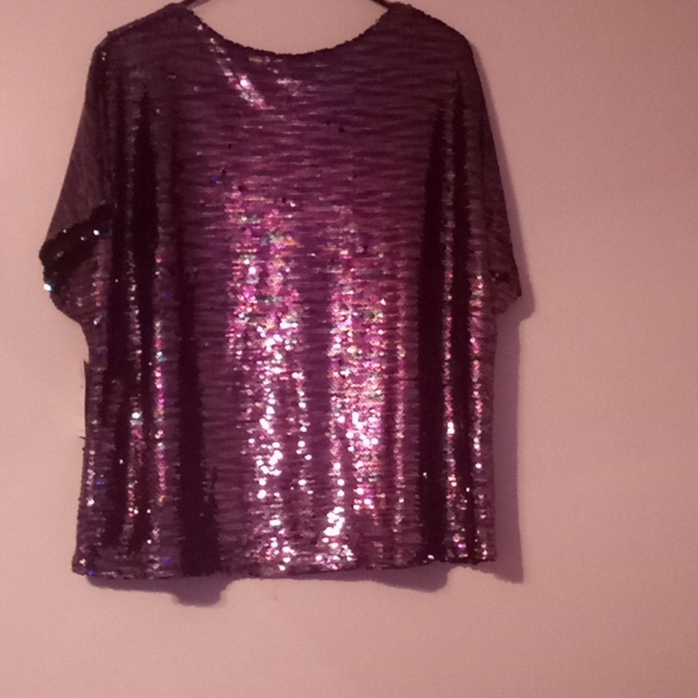 FASHION TO FIGURE - Picture 2 of 4
